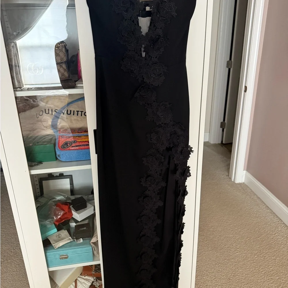 Chic Black Strapless Evening Gown - Picture 4 of 5